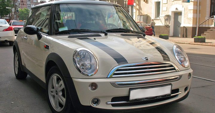 Миленькие и стильные: за что любят MINI Cooper