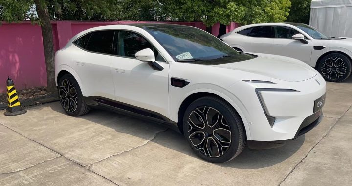 Avatr 11 — китайский гибрид мечты